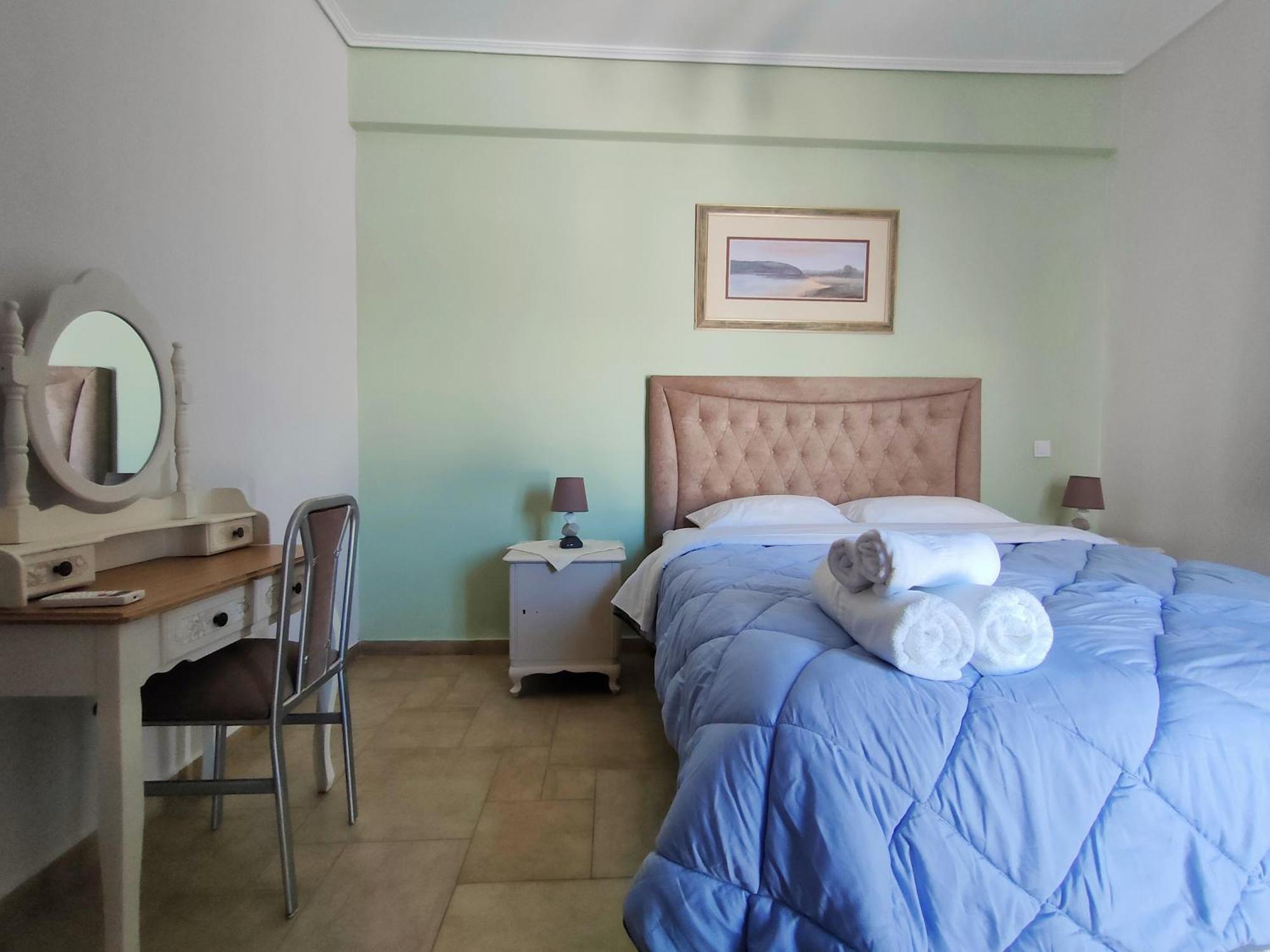 Athevillas Antonis Mína Exteriör bild